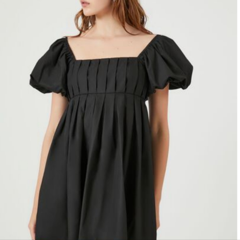 NWT pleated baby doll Dress